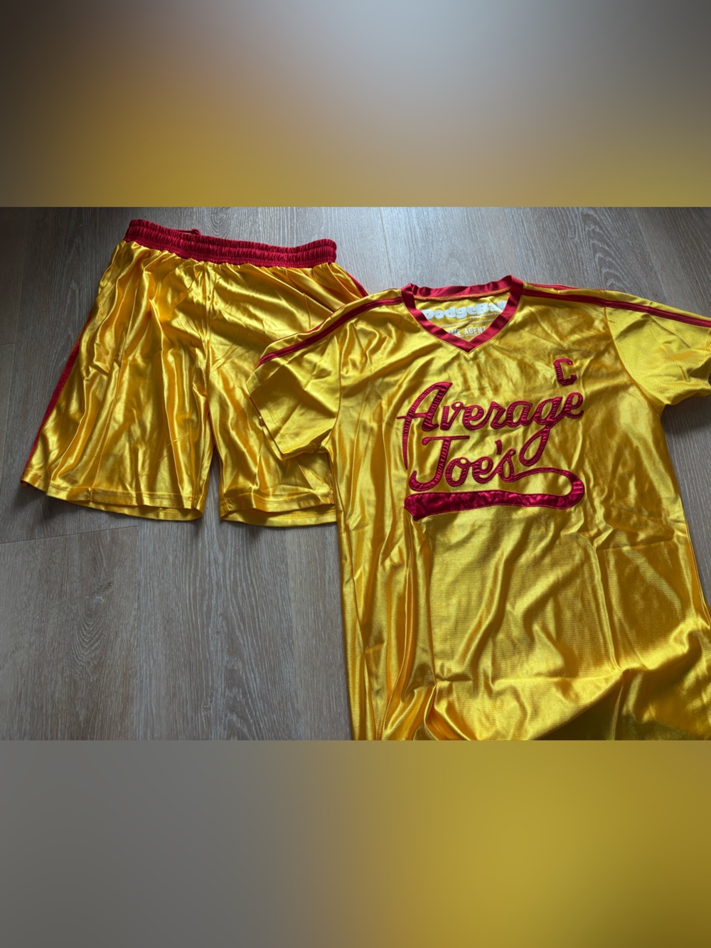 Dodgeball movie Average Joe men’s Halloween costume